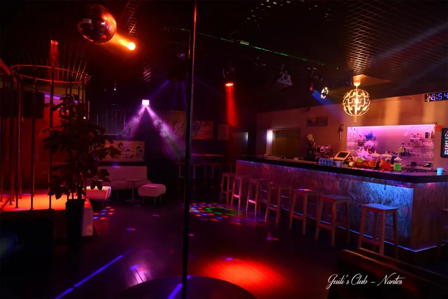 Guili's Club