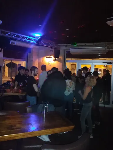 Zig Zag Café