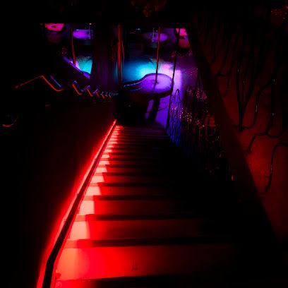 WE Club